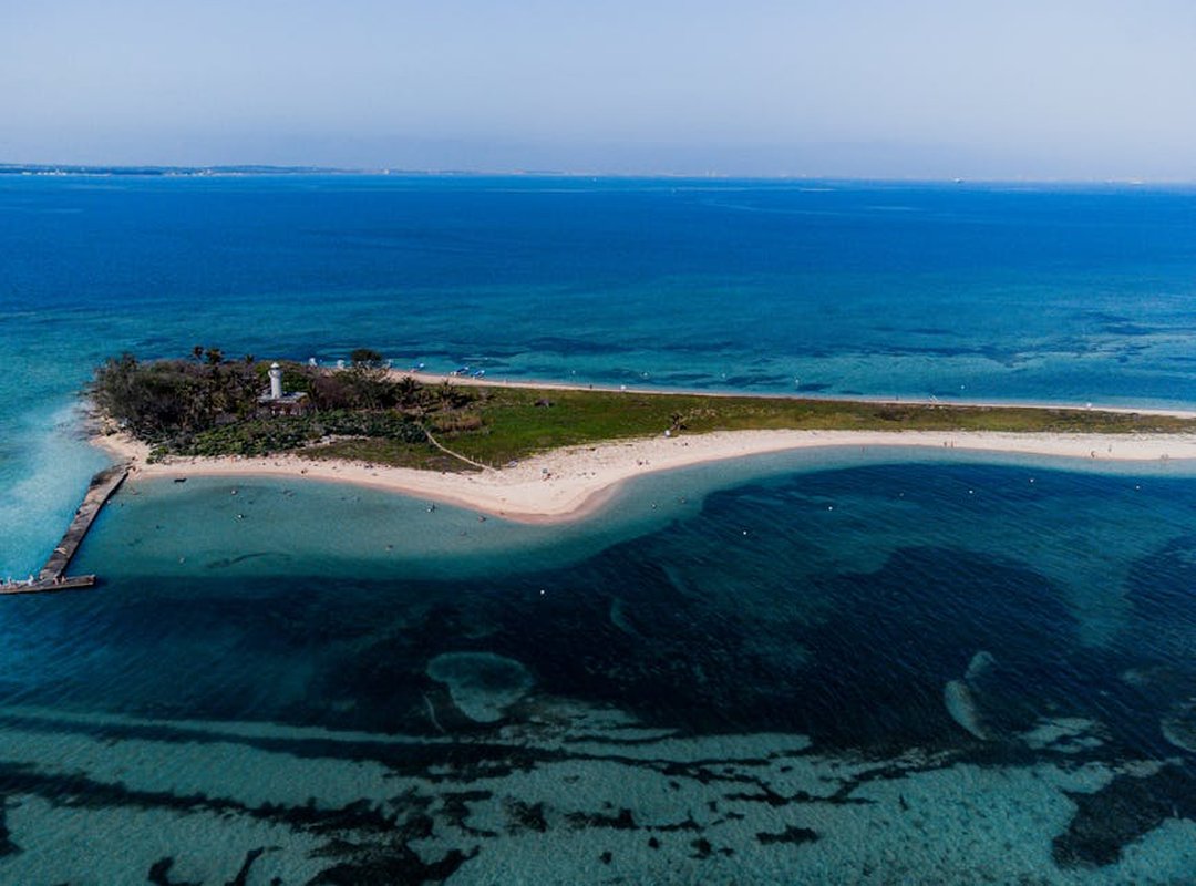 Width of Yukevalo Island